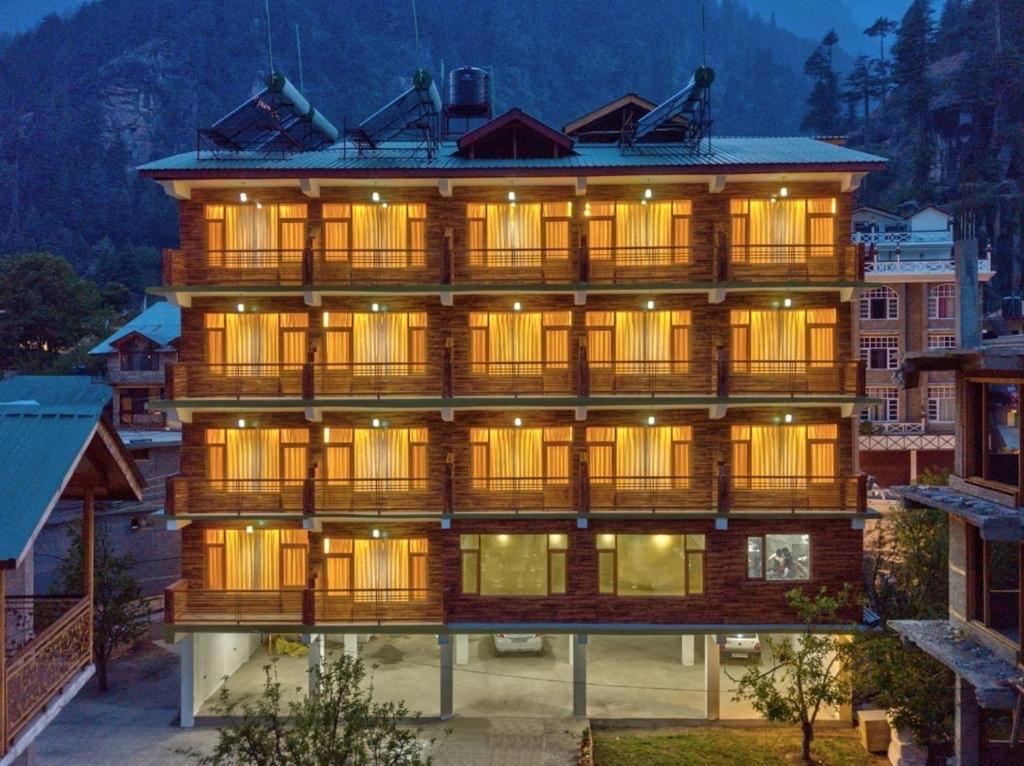 Hotel Swastik Grand Manali Exterior foto