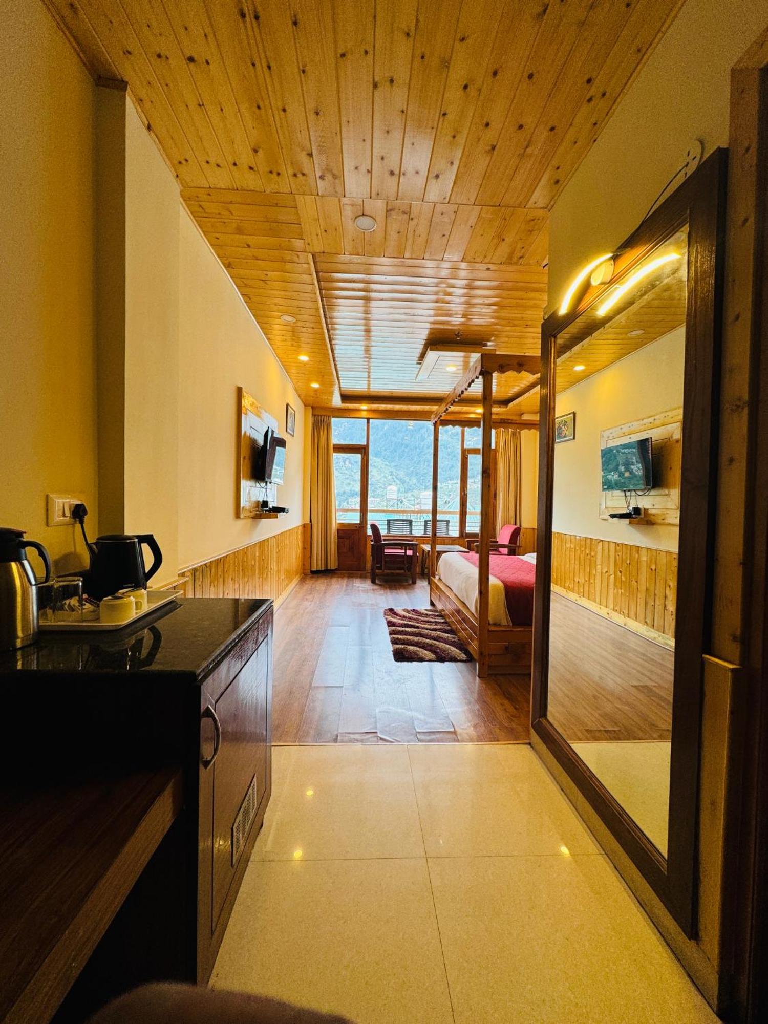 Hotel Swastik Grand Manali Exterior foto